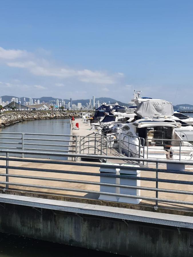 Lindo Apto, 100Metros Da Praia, Na Av Brasil Com A Av Central Melhor Localizacao Apartment Balneário Camboriú Екстериор снимка